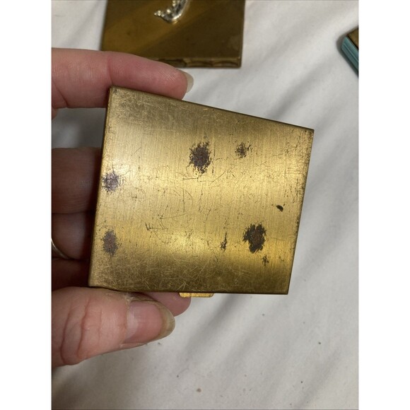 Lot 2 Vintage Volupte Compact For Pressed Powder W/ Mirror Brass 1950s Roses - Picture 11 of 12
